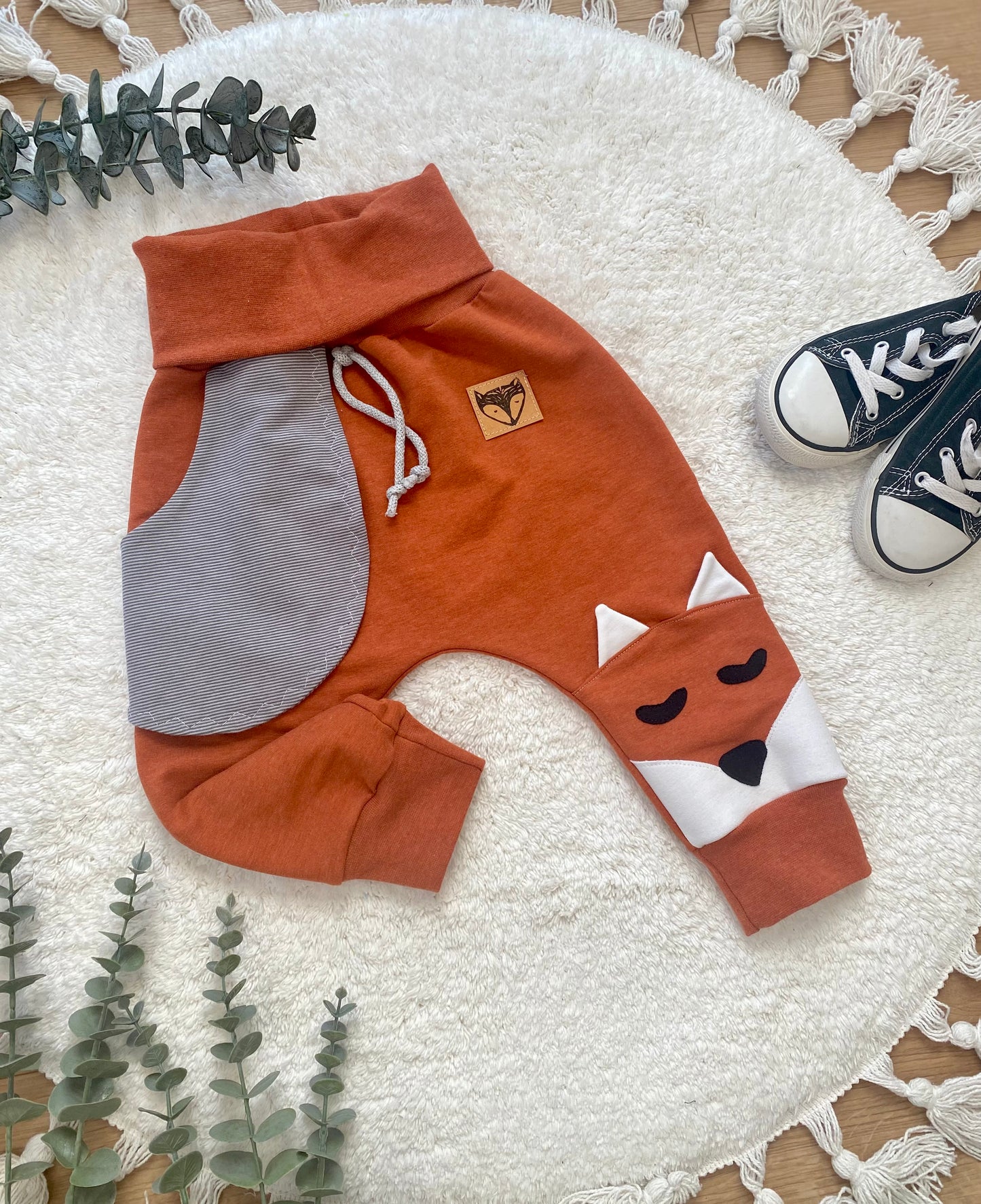 Slim Fit 7/8 Shorts | Applikation Fuchs