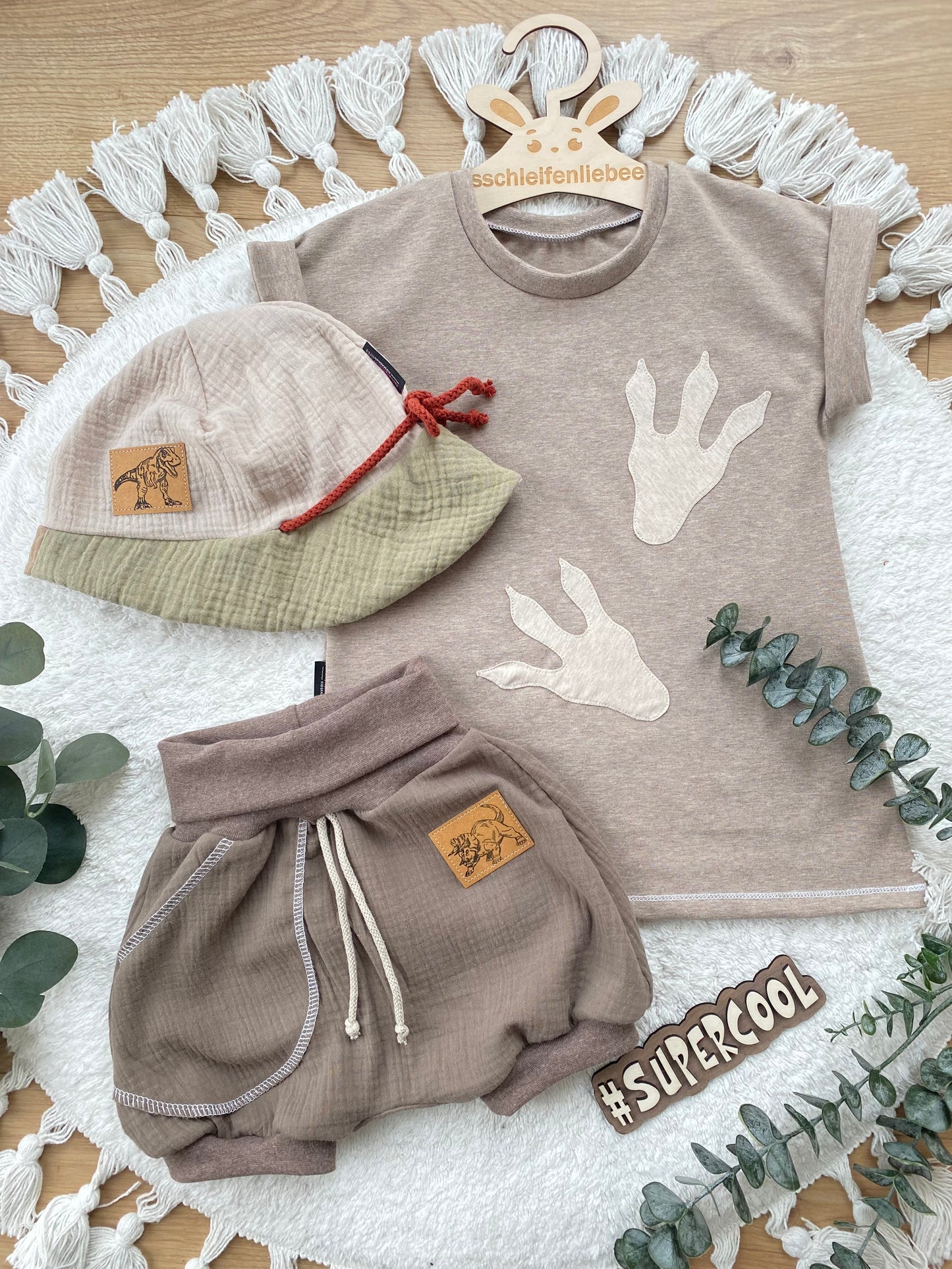 Oversized Shirt | Dino Fußabdruck