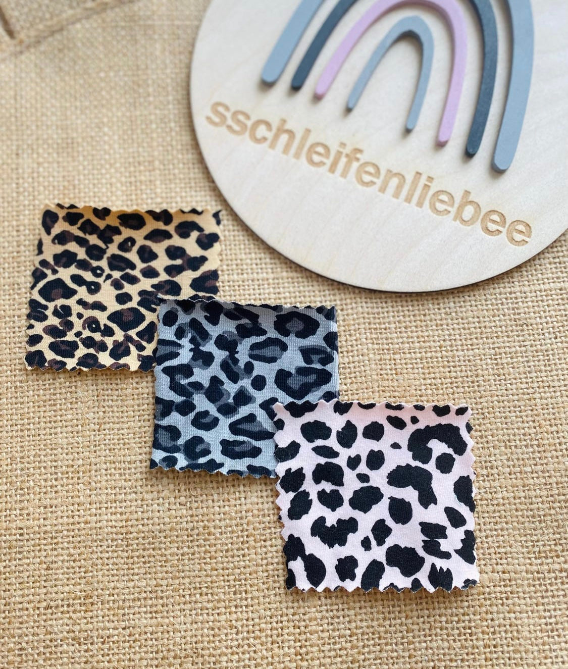 Dein Design | Kleid mit Schleife | Leokleid