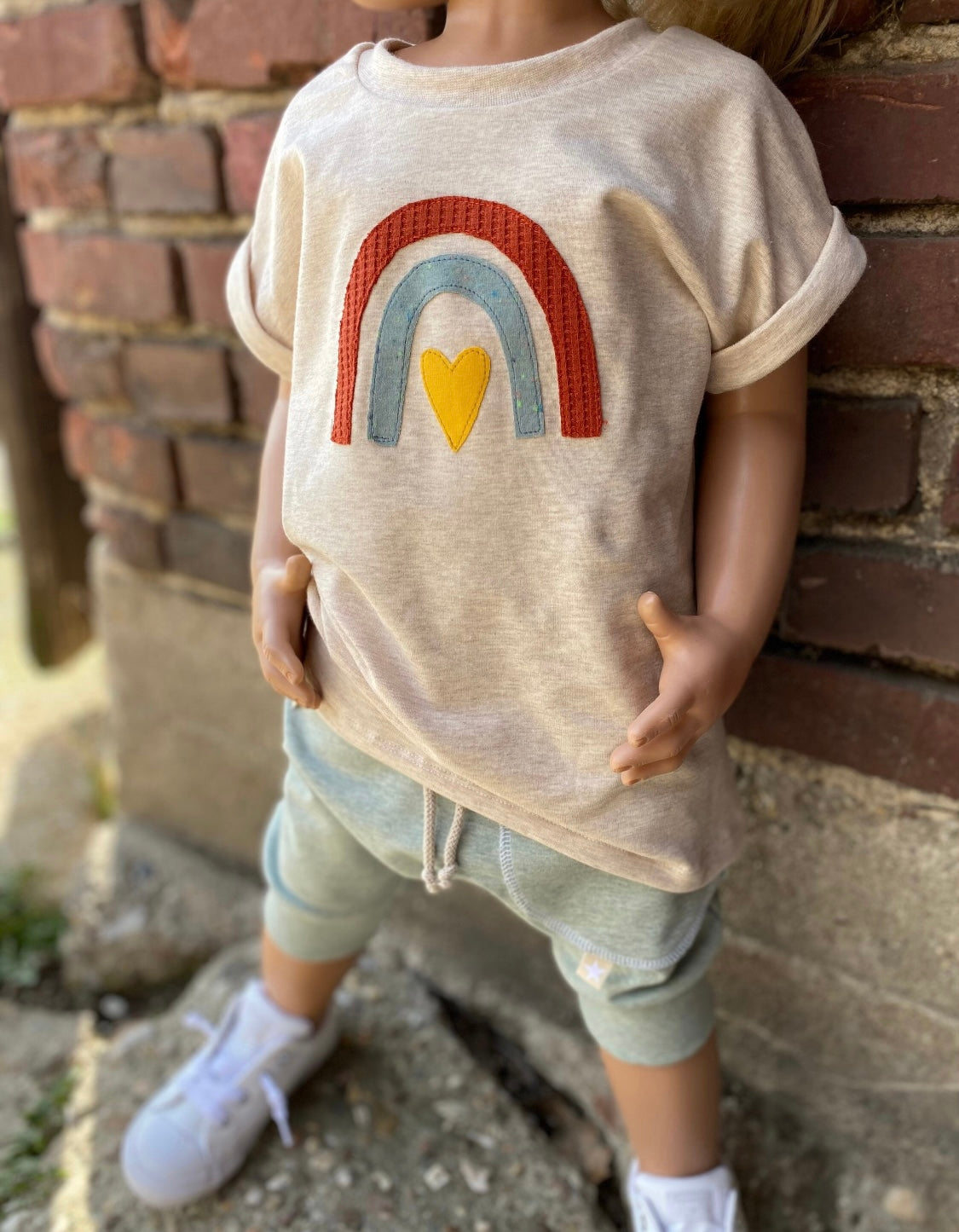 Oversized Shirt | Regenbogen Applikation