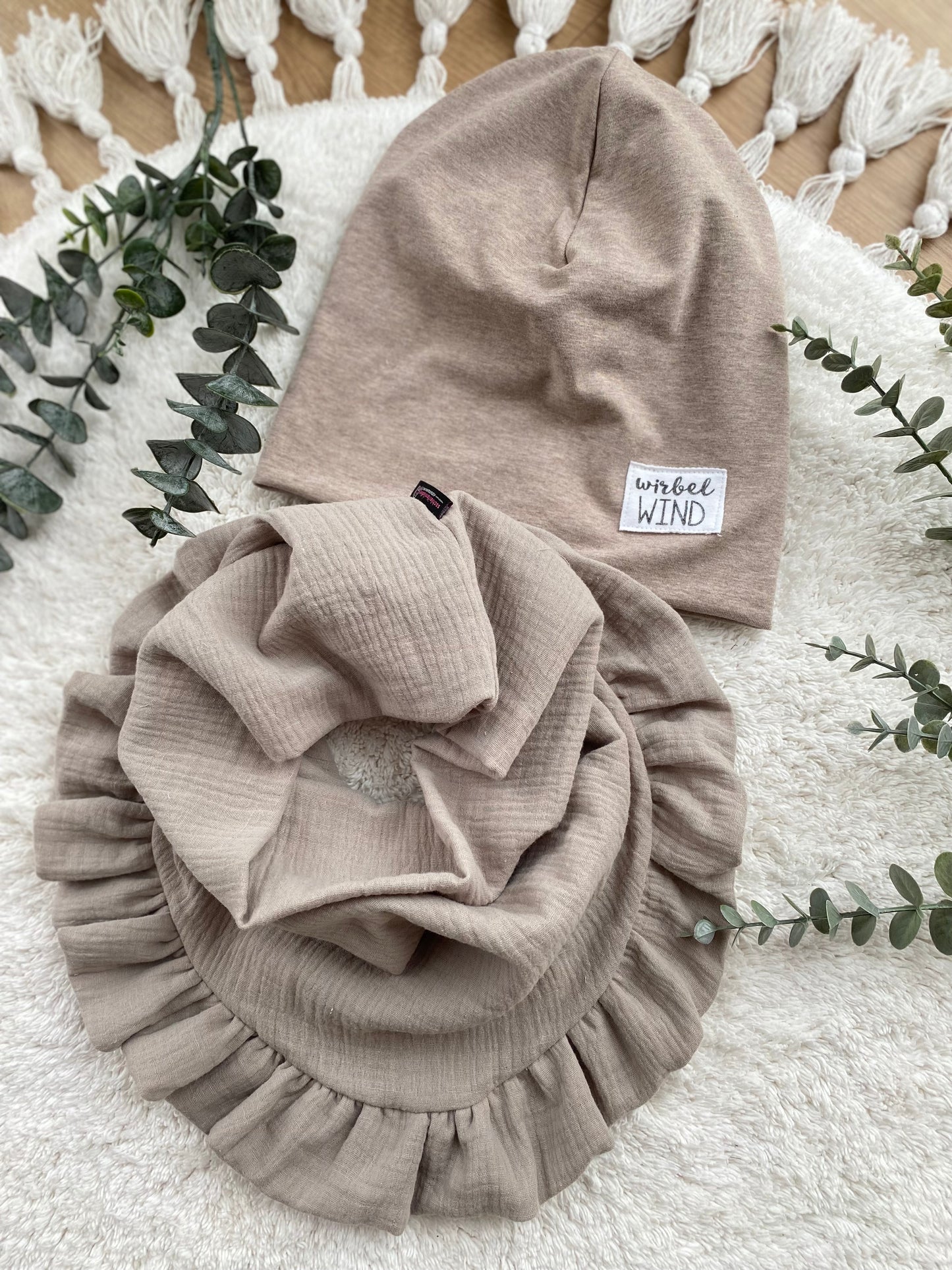 Dein Design | Label Beanie | Used-Look & Leder | Dreieckloop | Melierte Farben