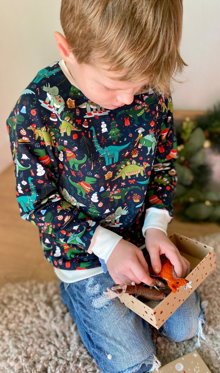 Oversized Sweater | Dino | Weihnachten