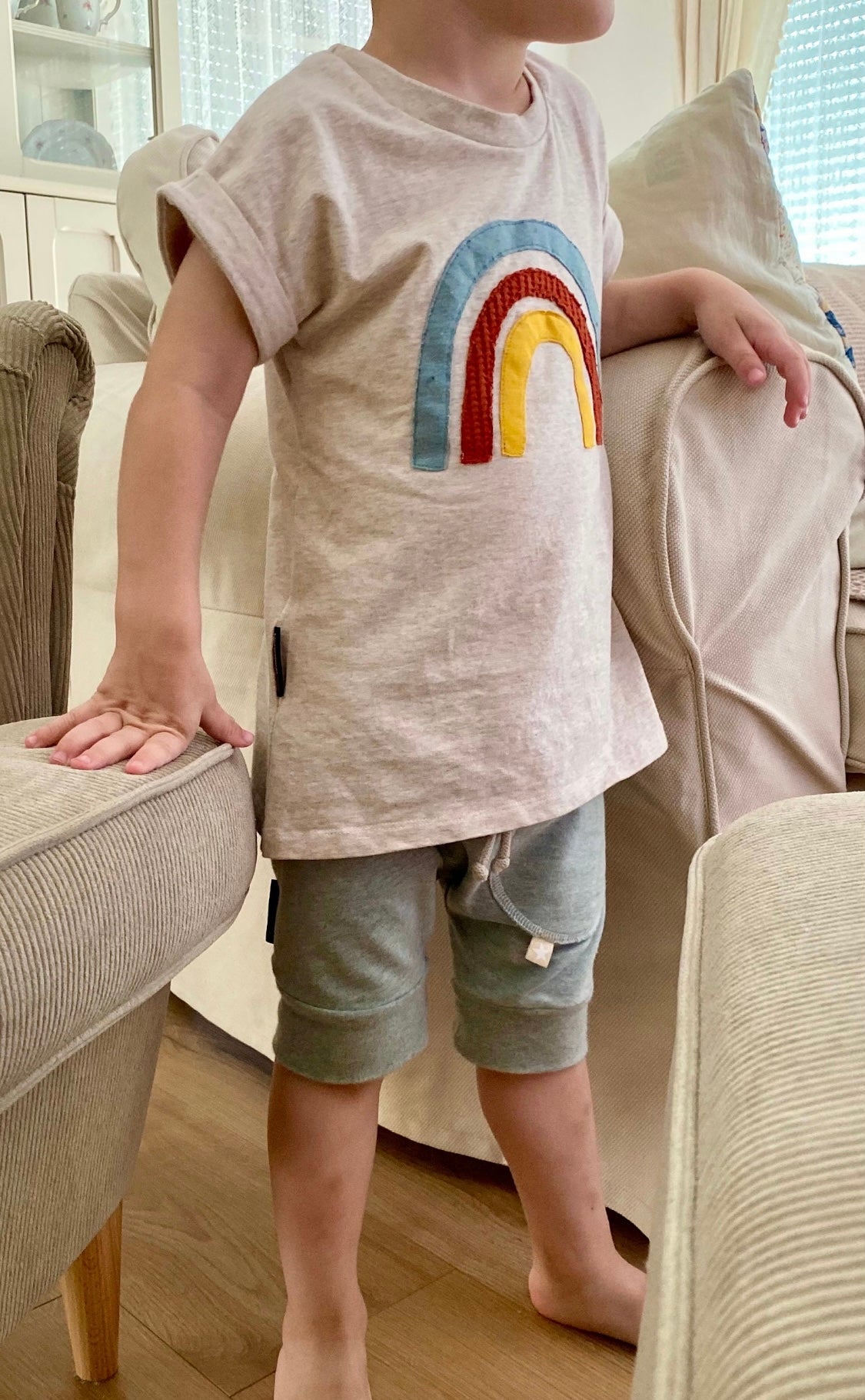 Oversized Shirt | Regenbogen Applikation | Stern