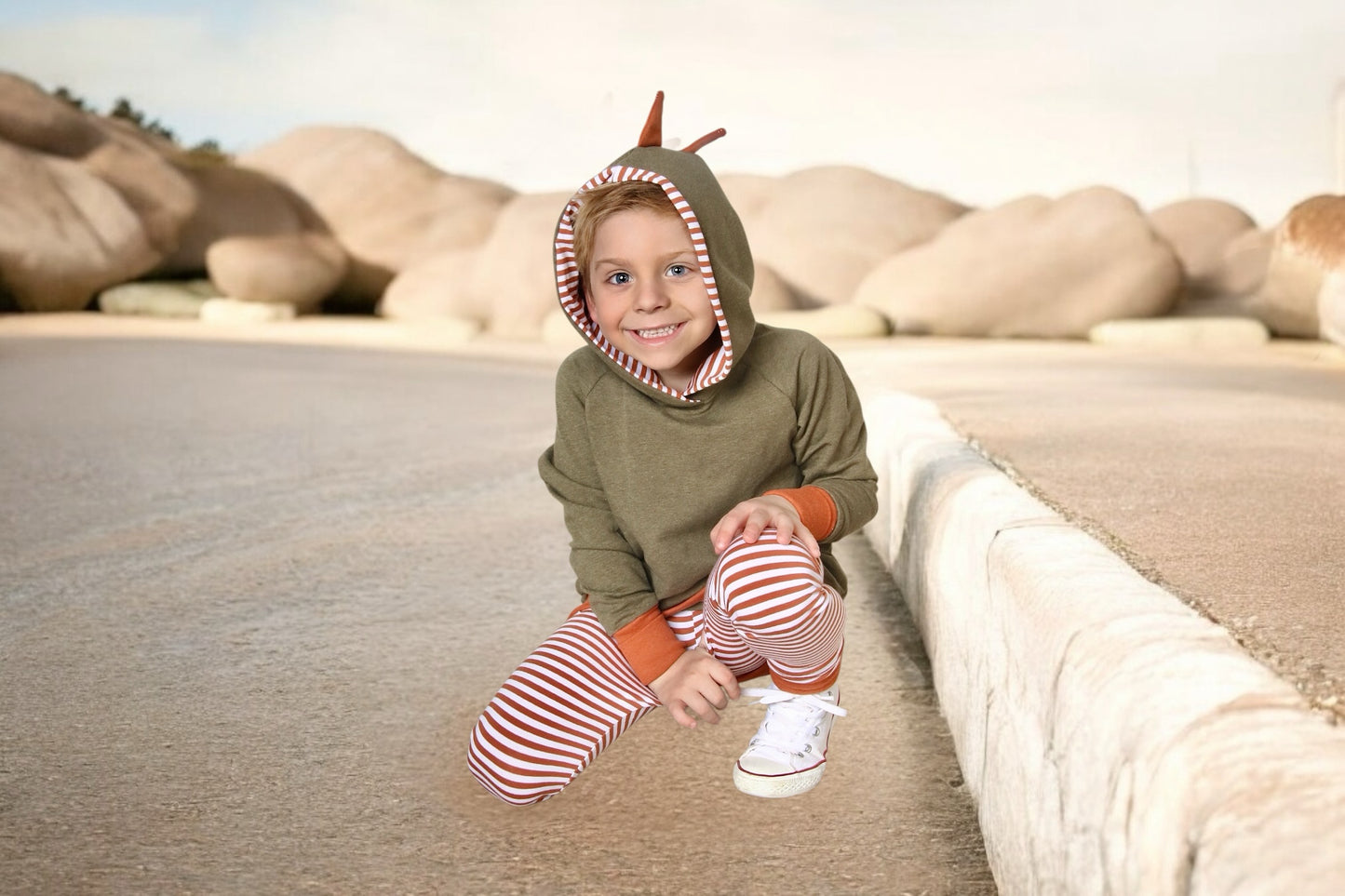 Raglan Sweater | Dino