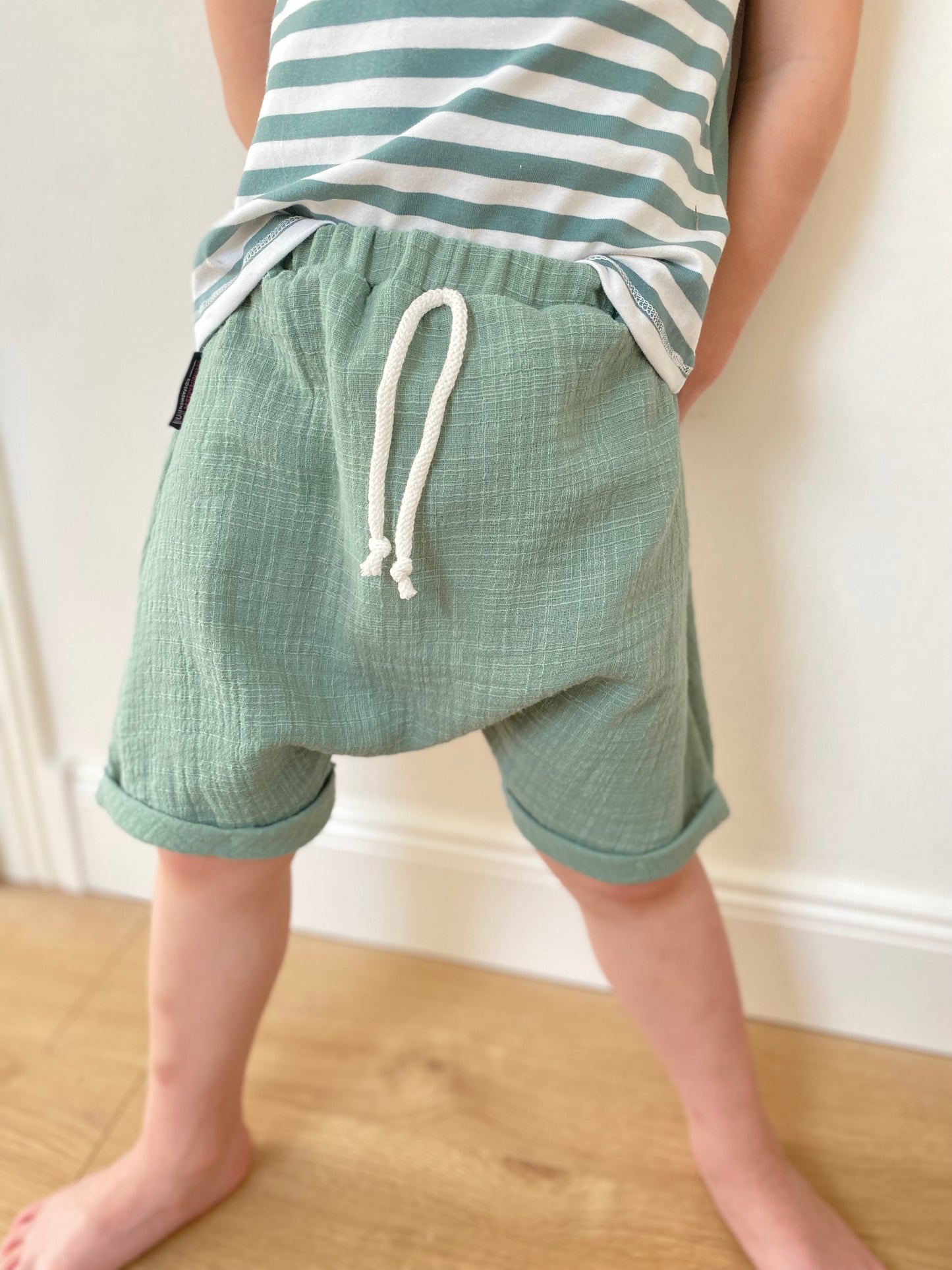 Dein Design | Loose Fit Shorts | Slub Musselin