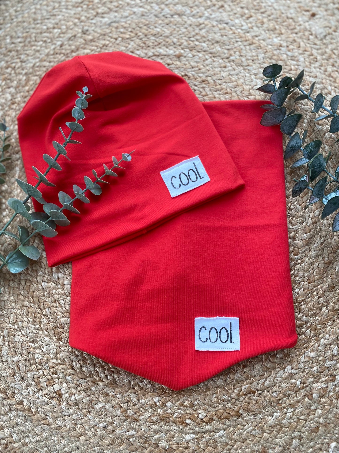 Dein Design | Label Beanie | Used-Look & Leder Label | Dreieckloop | Uni Farben
