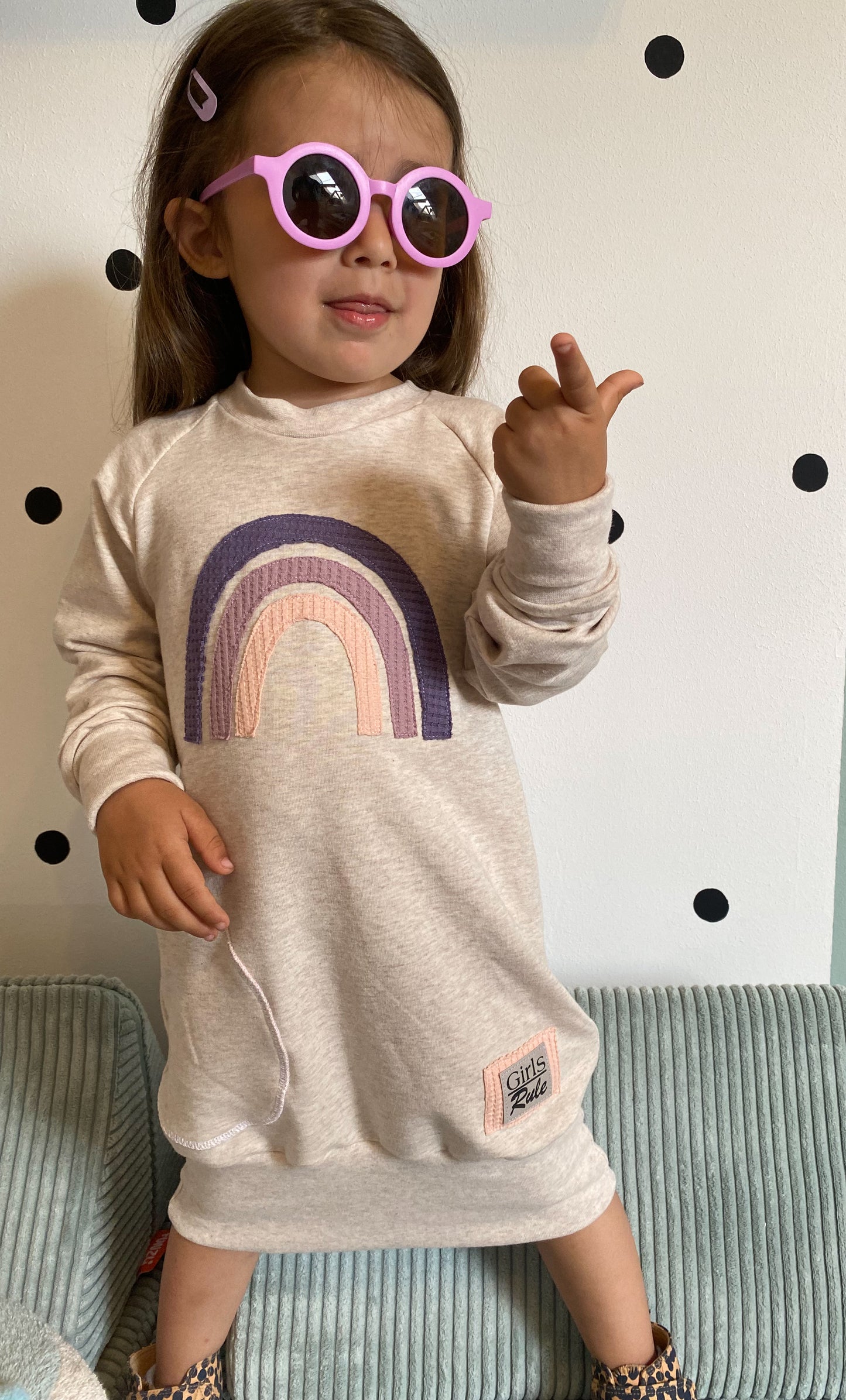 Sweatkleid | Regenbogen Applikation