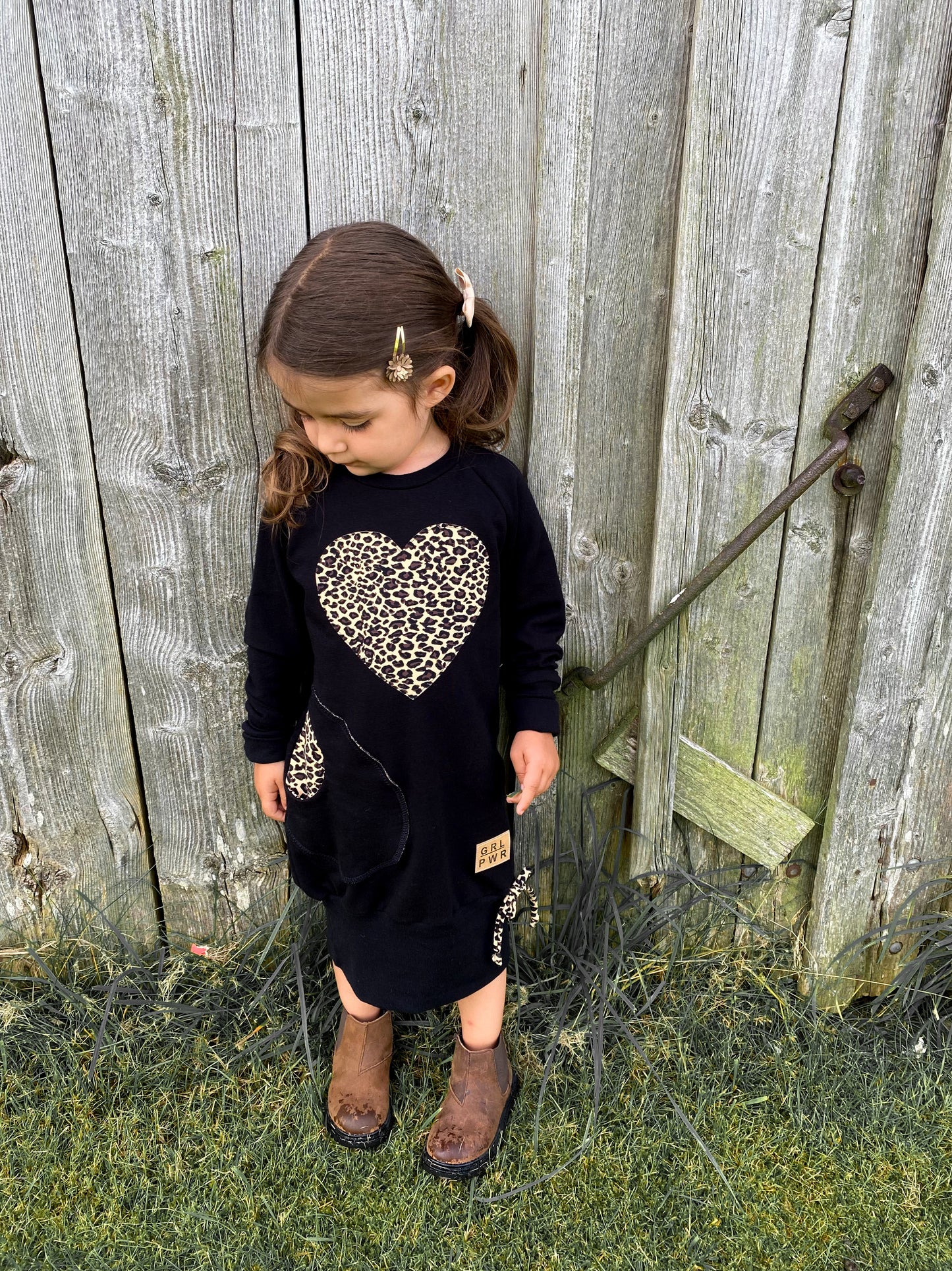 Sweatkleid | Leo Herz Applikation