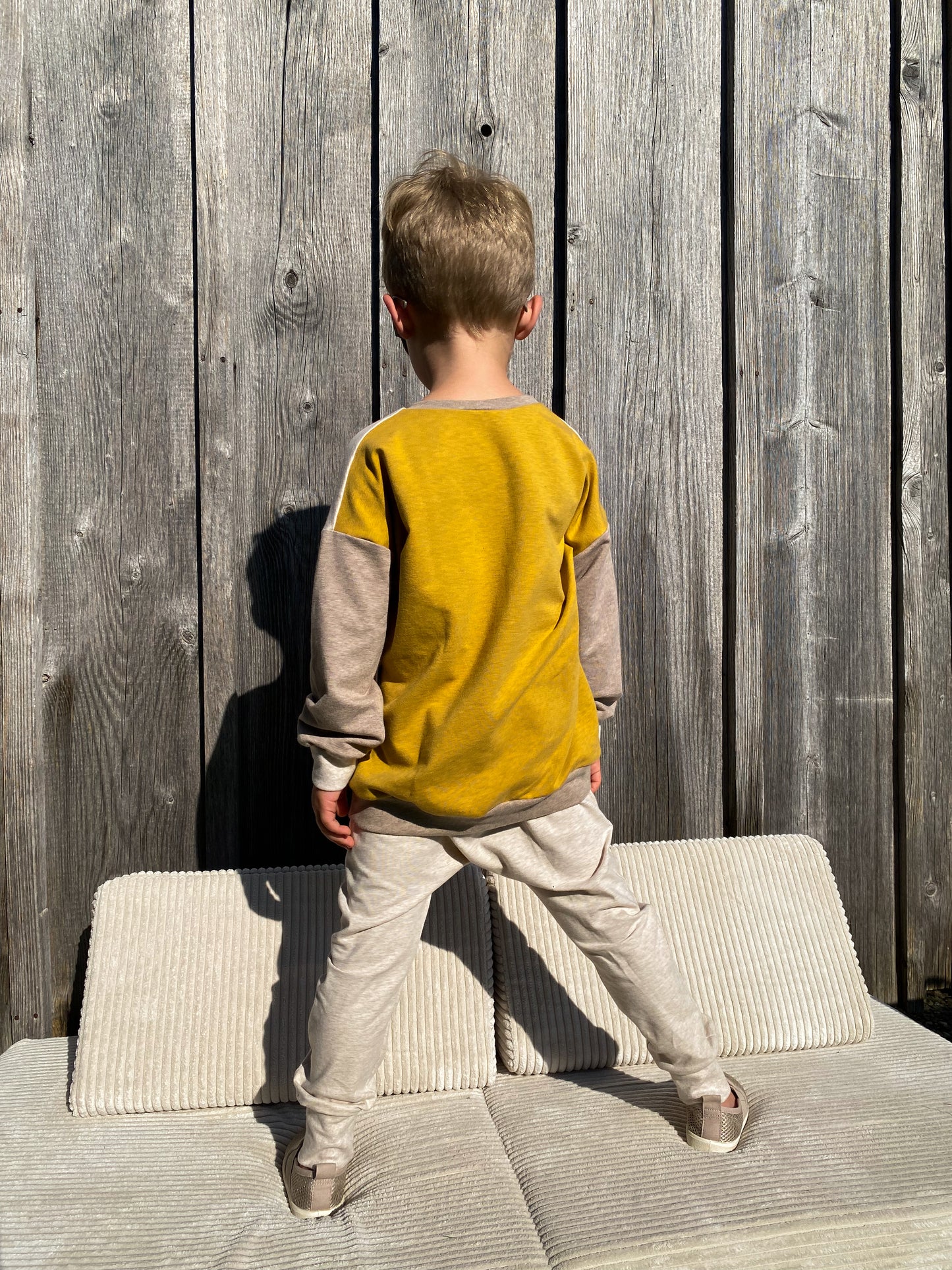 Oversized Sweater | Applikation Zitrone | Color Blocking