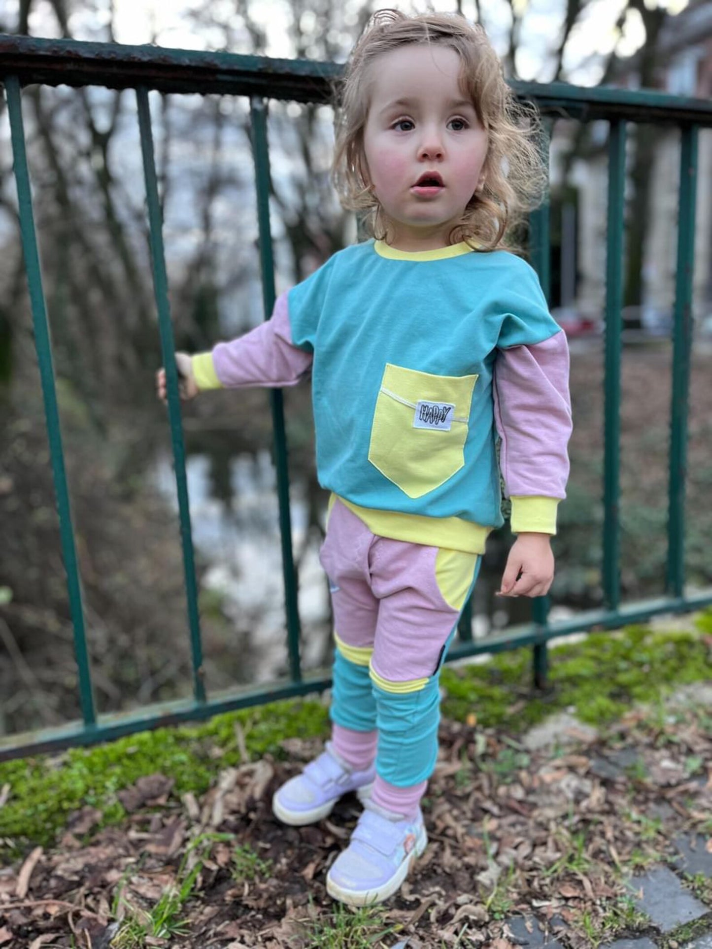 Regular Fit Jogger | Color Blocking | Happy
