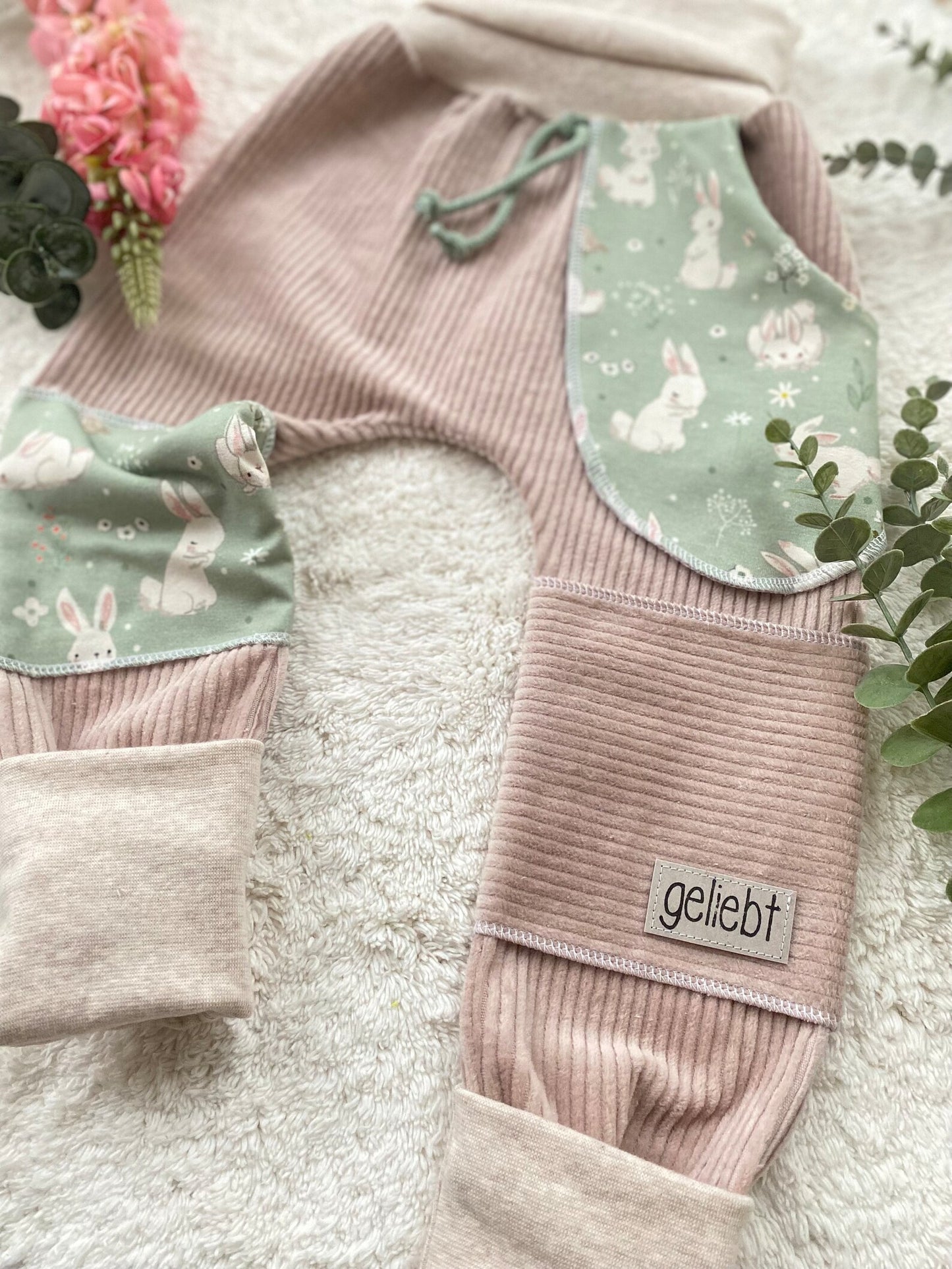 Regular Fit Jogger | Breitcord | Kuschelcord Nicky | Hasen