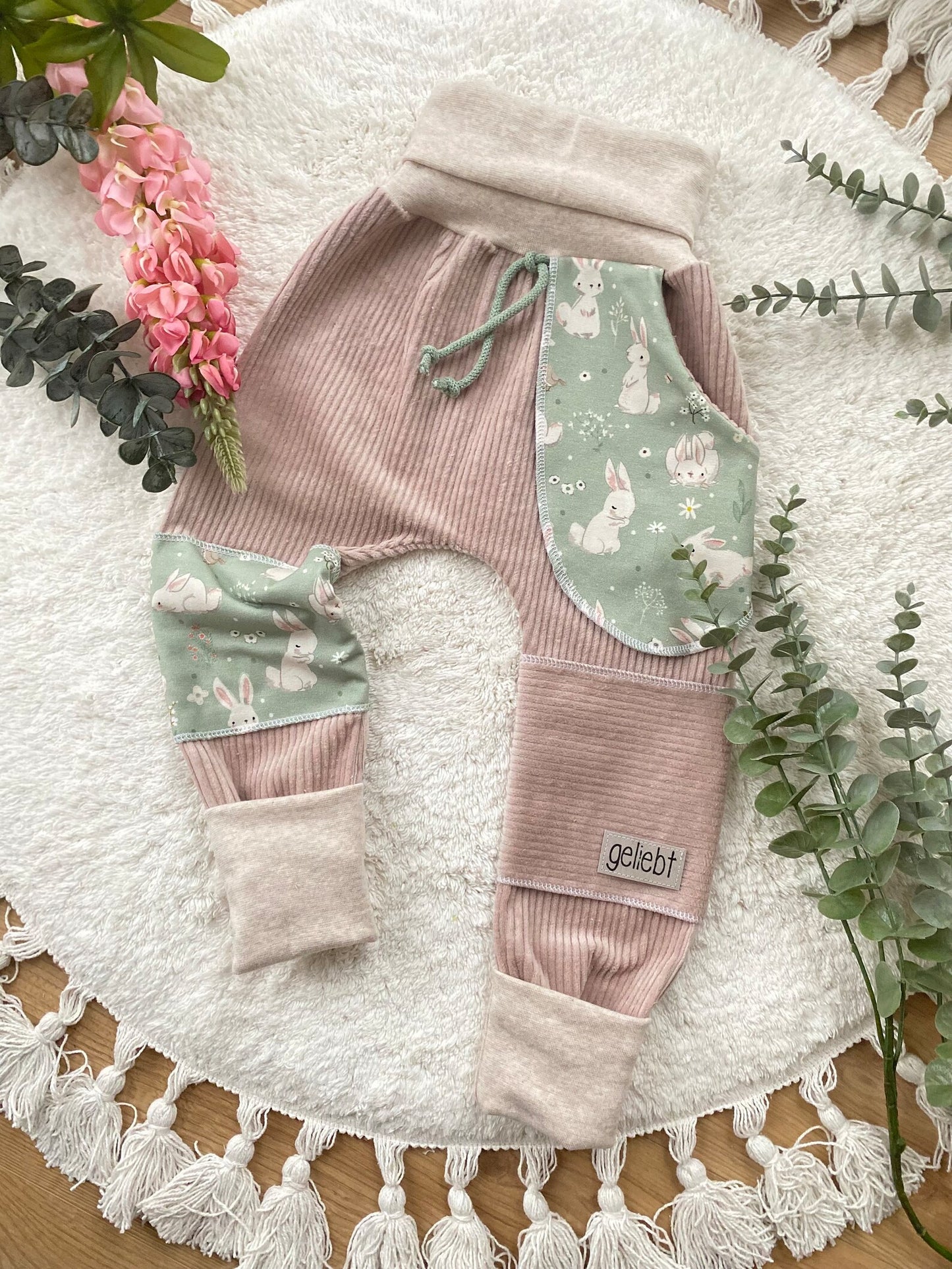 Regular Fit Jogger | Breitcord | Kuschelcord Nicky | Hasen