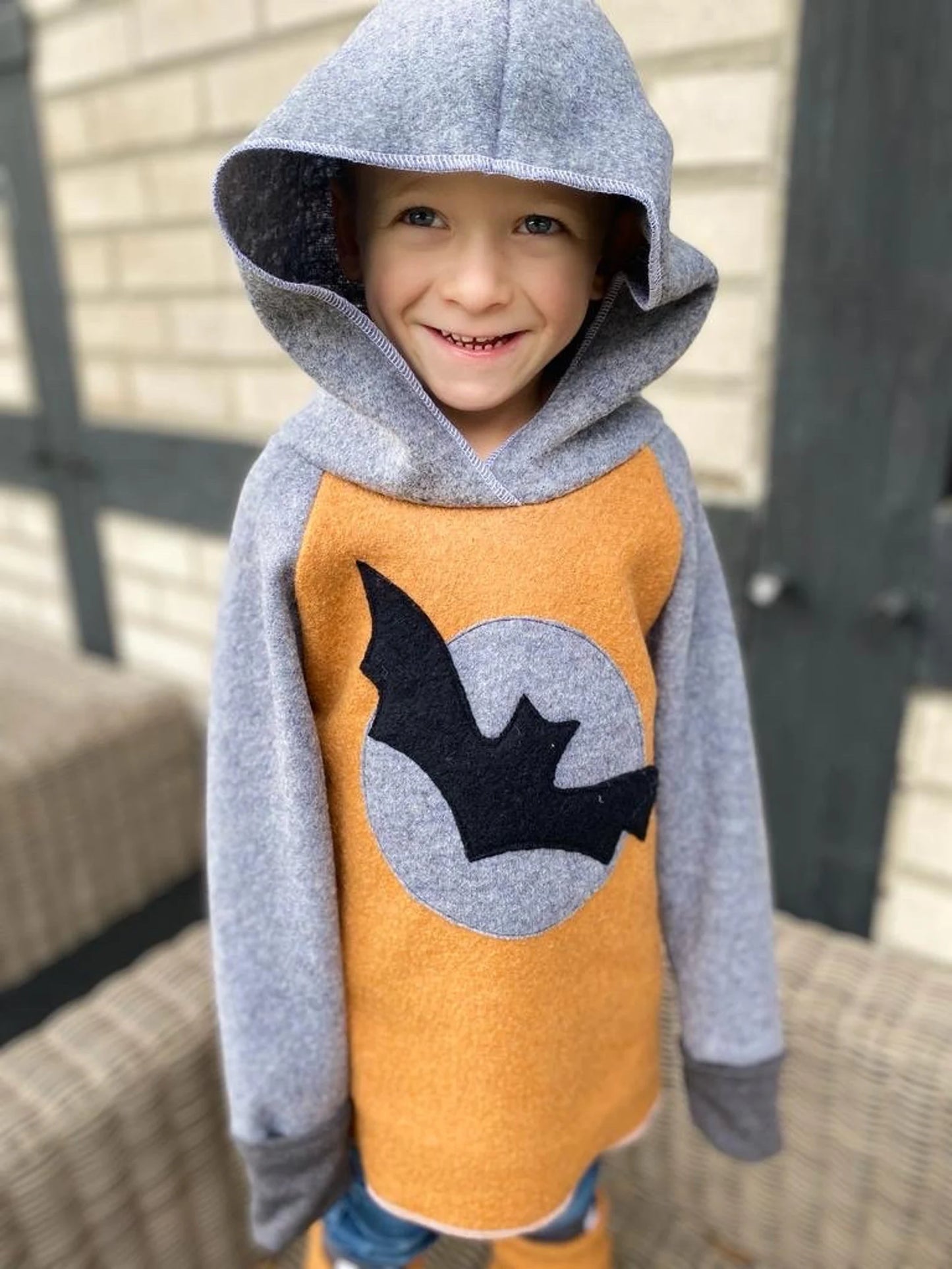Wollwalk Hoodie| Fledermaus Vollmomd | 100% Schurwolle Schafwolle