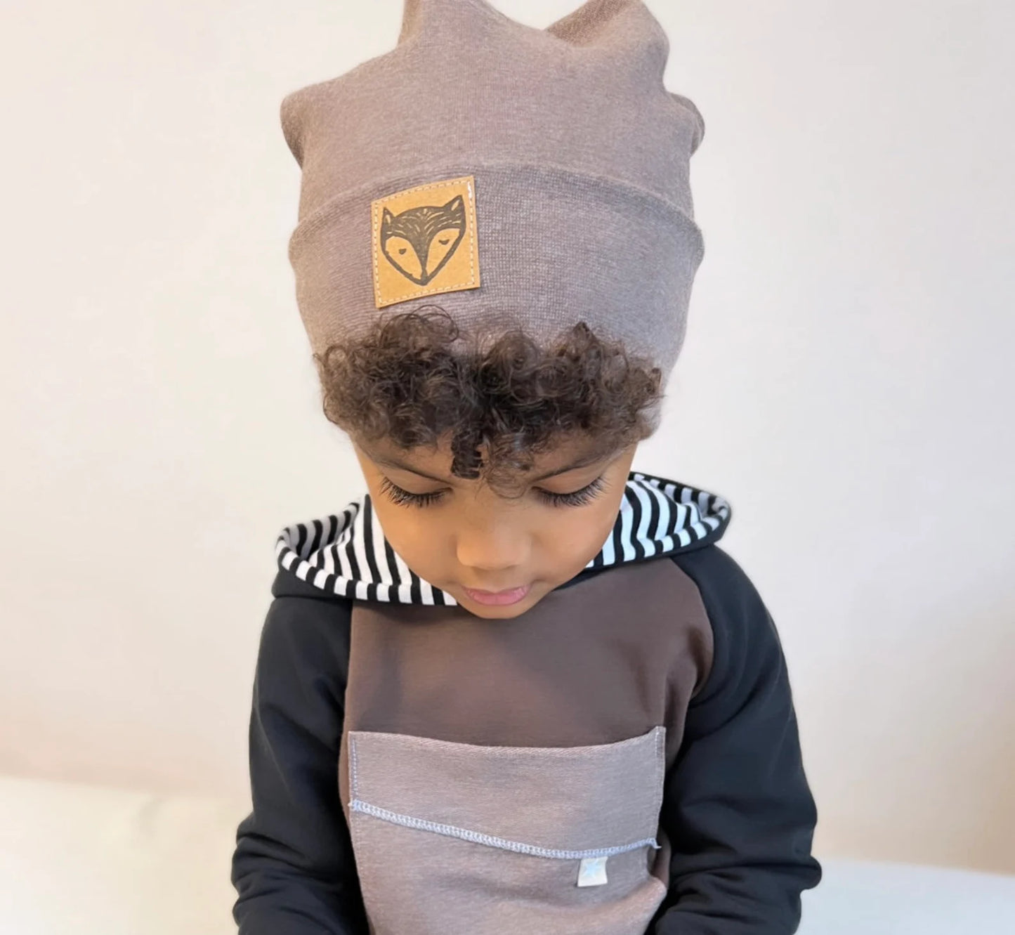 Dein Design | Hipster Beanie | Used-Look & Leder Label | Dreieckloop | Melierte Farben