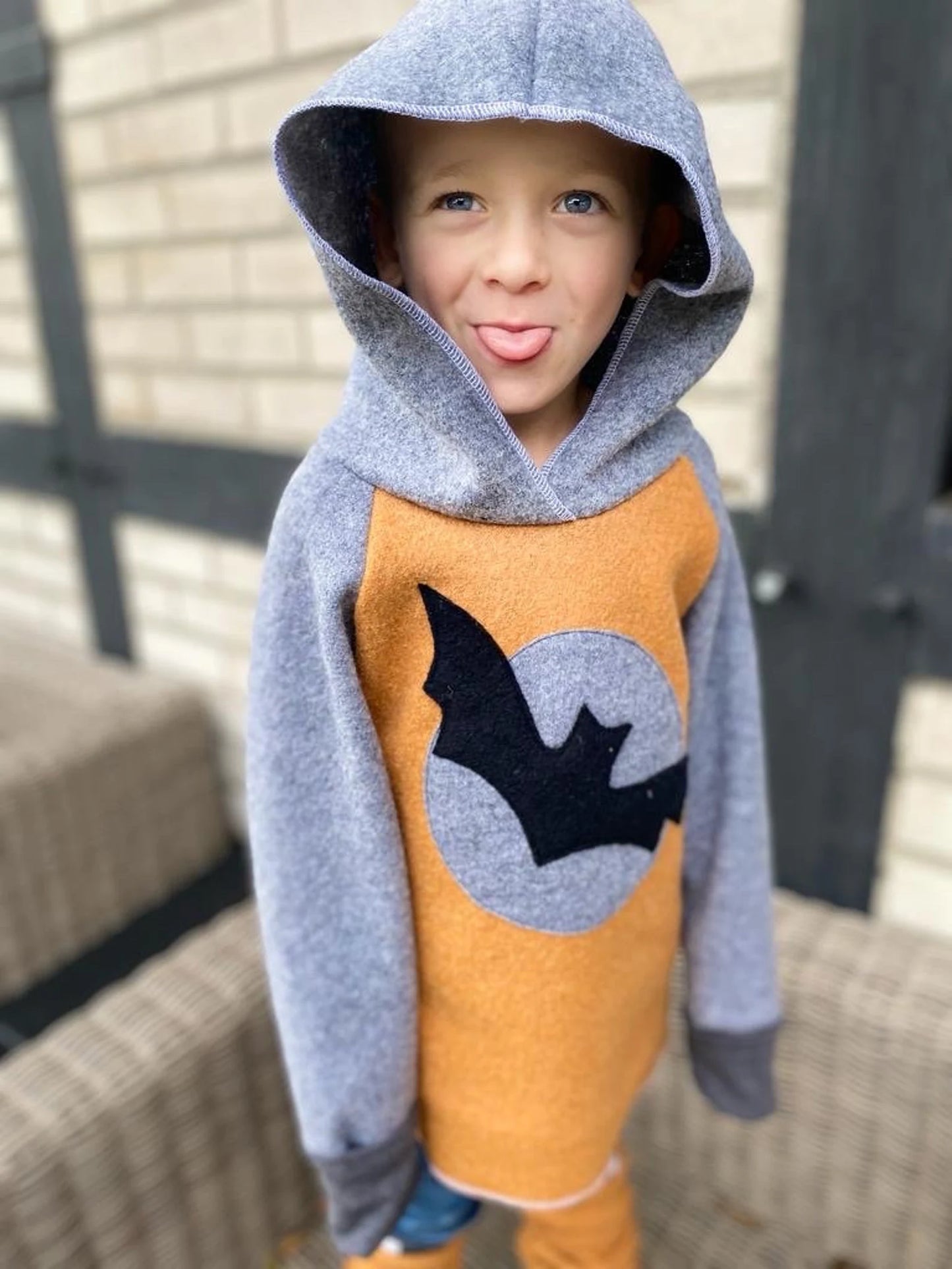Wollwalk Hoodie| Fledermaus Vollmomd | 100% Schurwolle Schafwolle