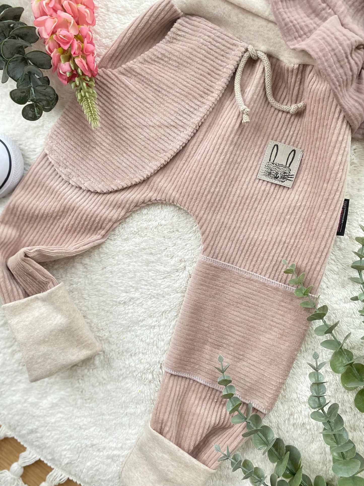 Regular Fit Jogger | Breitcord | Kuschelcord Nicky | Hasen Label