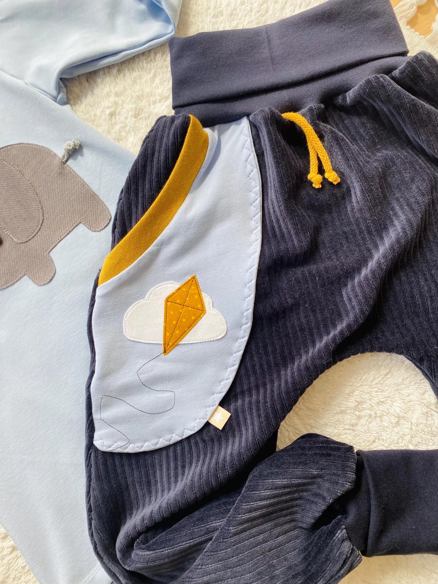 Loose Fit Jogger | Kuschelcord | Drache