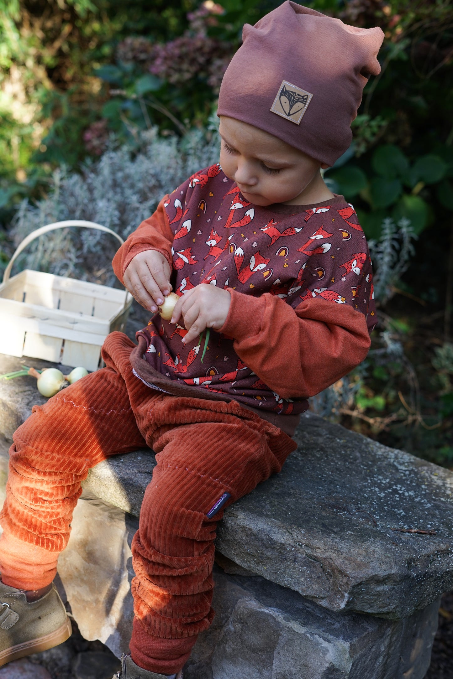 Dein Design | Regular Fit Jogger | Breitcord | Kuschelcord Nicky