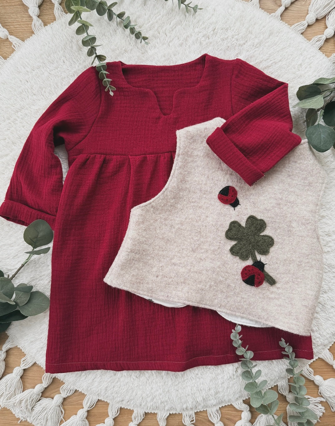 Weste | Wollwalk „Glücksbringer“ Kleeblatt Marienkäfer