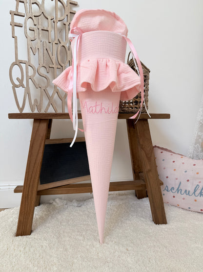 Basic Musselin Schultüte mit Rüsche 70 cm, individuelle Farbwahl– personalisierbar, optional mit Kissen