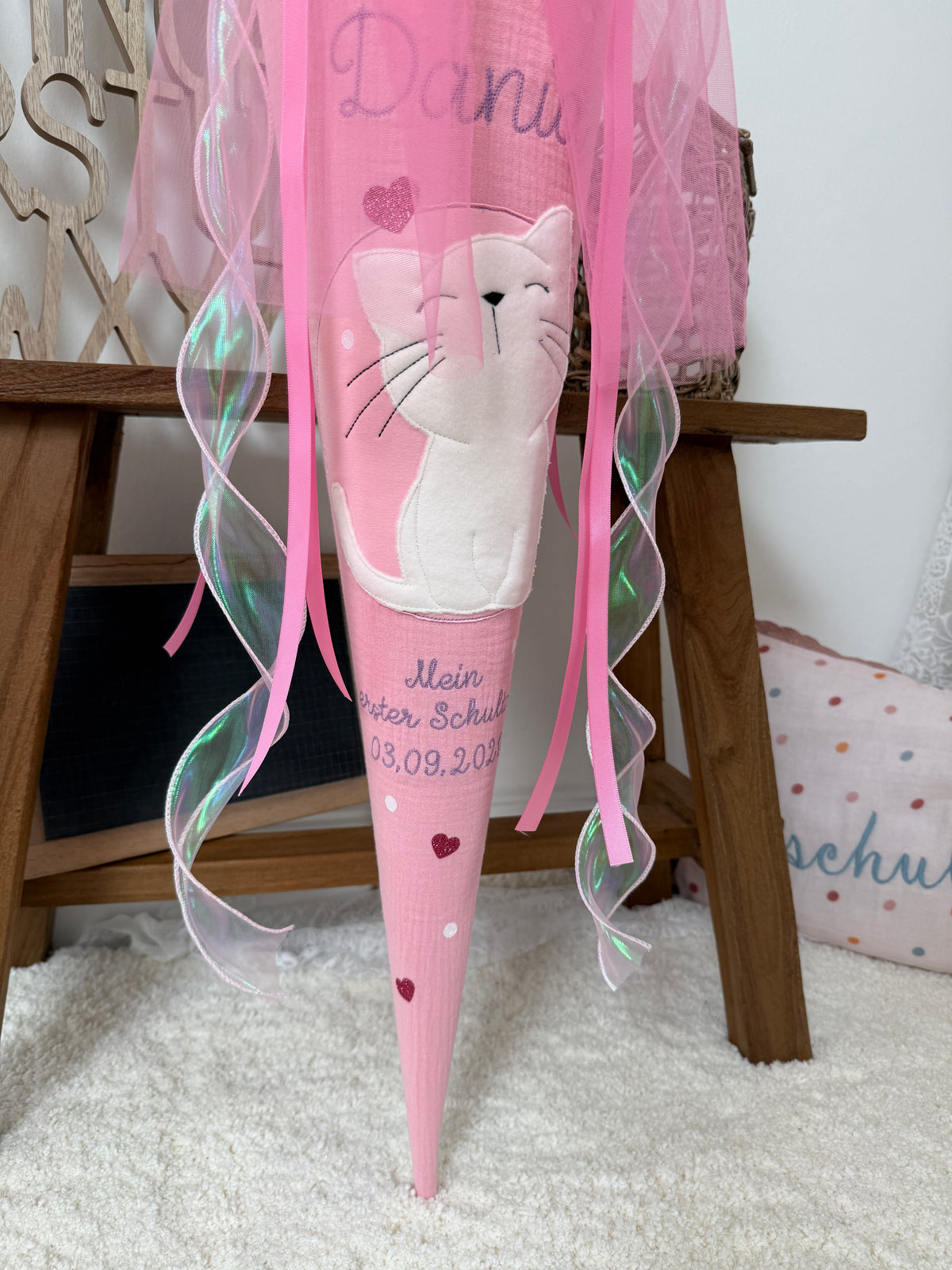 Musselin Schultüte 70 cm Rosa, Lila, Weiße Katze zur Einschulung für Mädchen, optional mit Pompon-Tüllschleife und Kissen