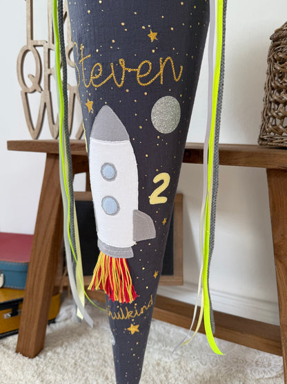 Musselin Schultüte 70 cm Raketenstart mit Countdown, Rakete, Weltraum, gold Effekte, personalisiert- optional mit Kissen