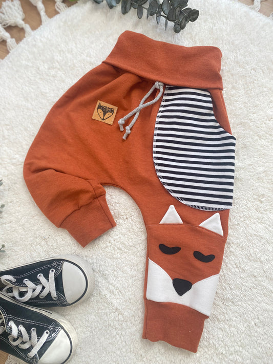 Slim Fit 7/8 Shorts | Applikation Fuchs