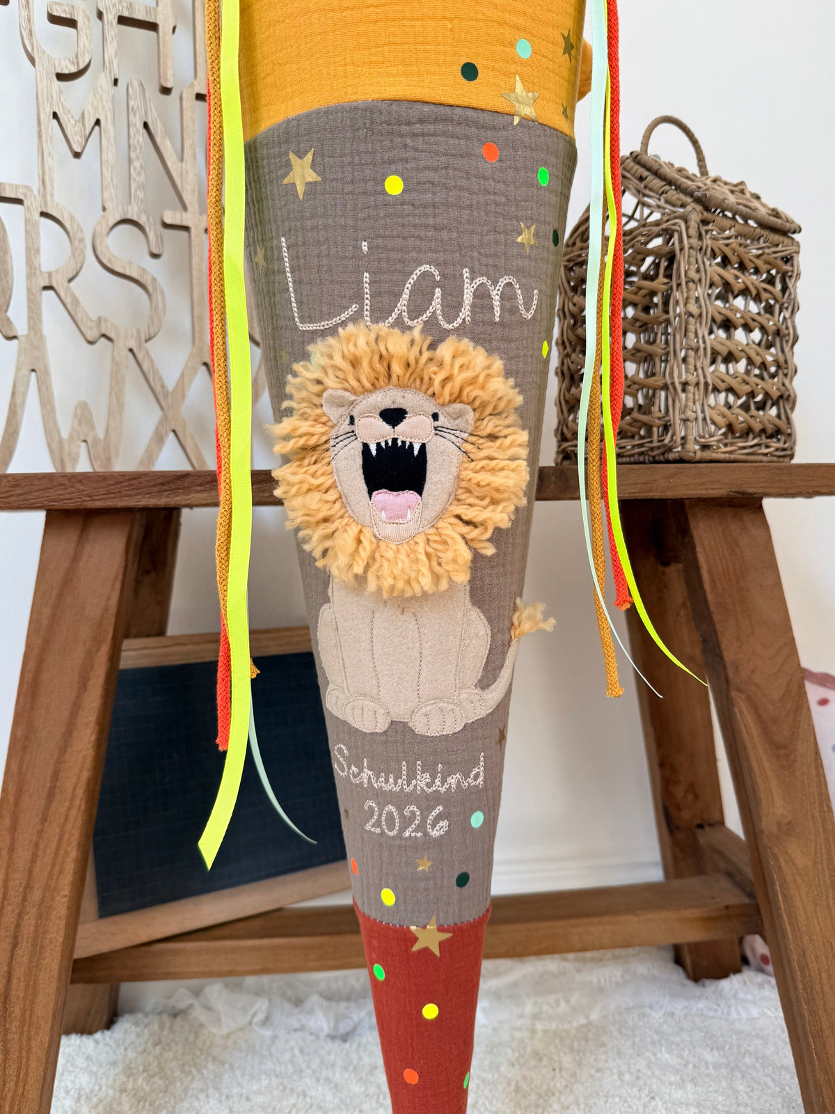 Musselin Schultüte 70 cm Löwe, personalisiert- optional mit Kissen