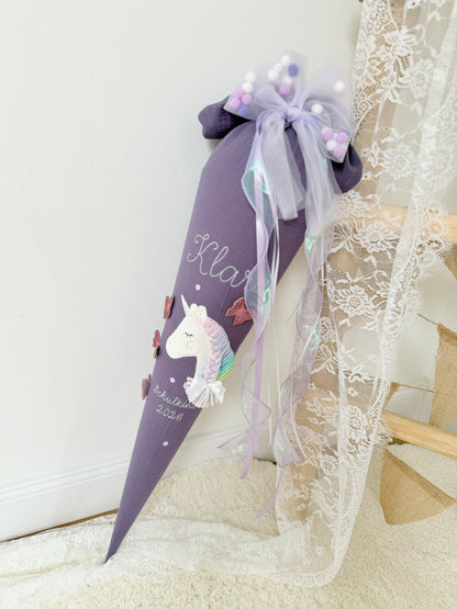Musselin Schultüte für Mädchen 70cm, Einhorn mit Schmetterlingen – personalisiert inkl. Rohling optional mit Inlett Kissen | Schultüte aus Stoff