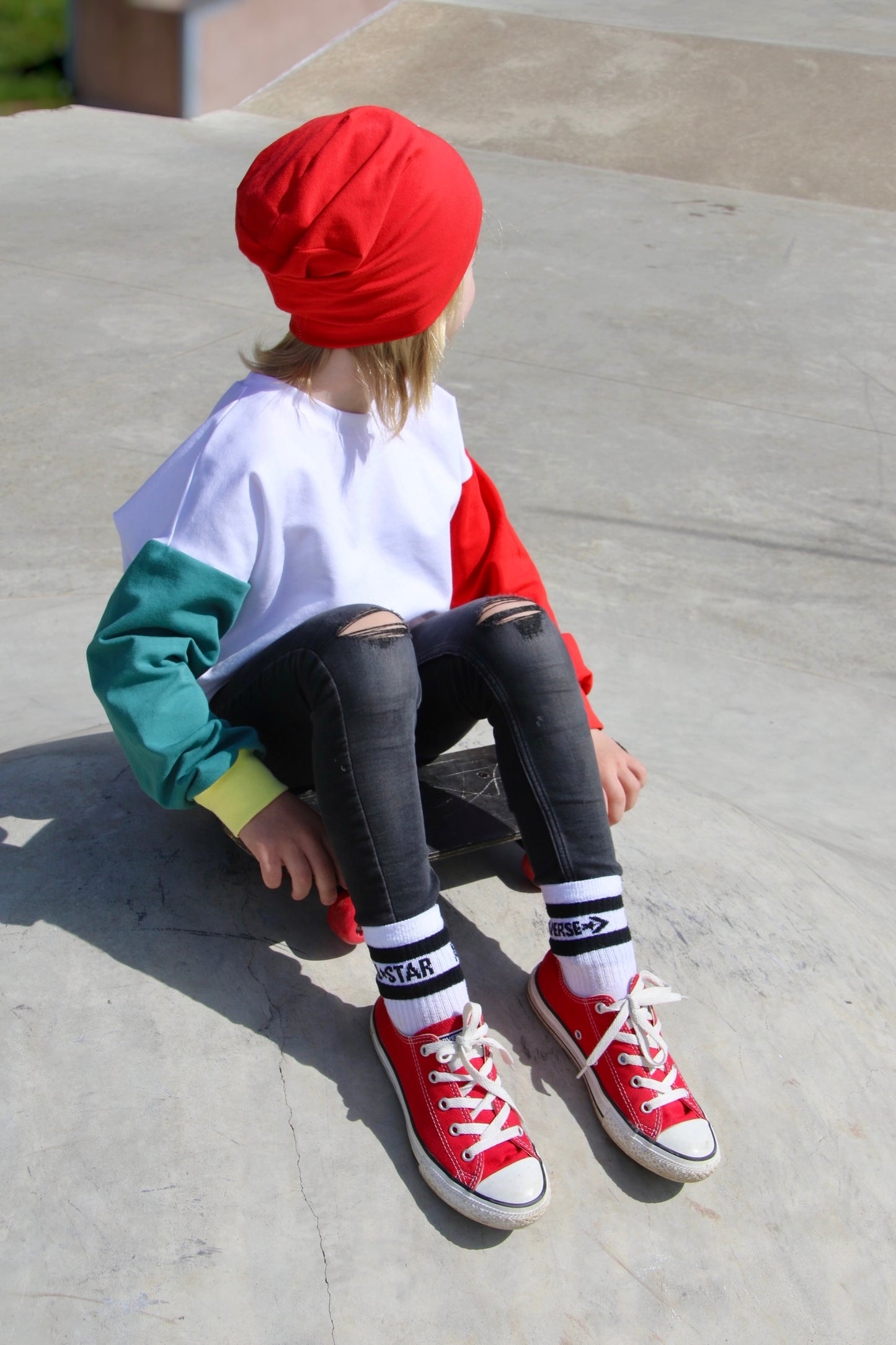 Oversized Kinder Sweater aus Sommersweat mit Smiley Good Vibes Applikationen, Pullover für Jungen