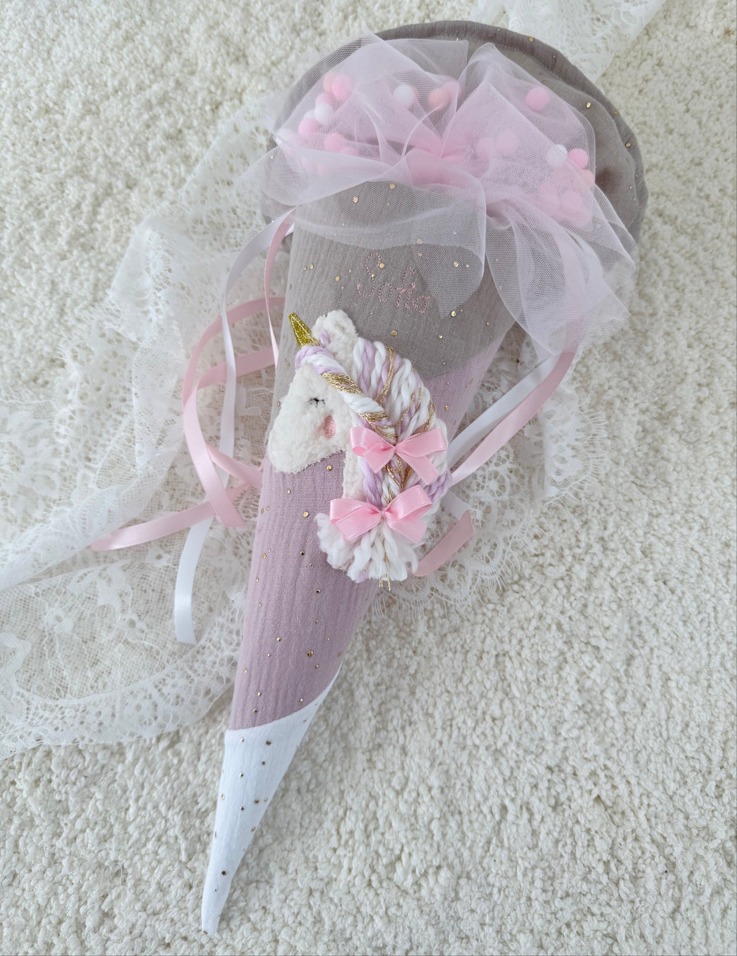 Musselin Kita- & Geschwistertüte 35 cm, Bonbon Design mit Wuschelkopf-Einhorn, goldenen Punkten, optional mit Inlettkissen
