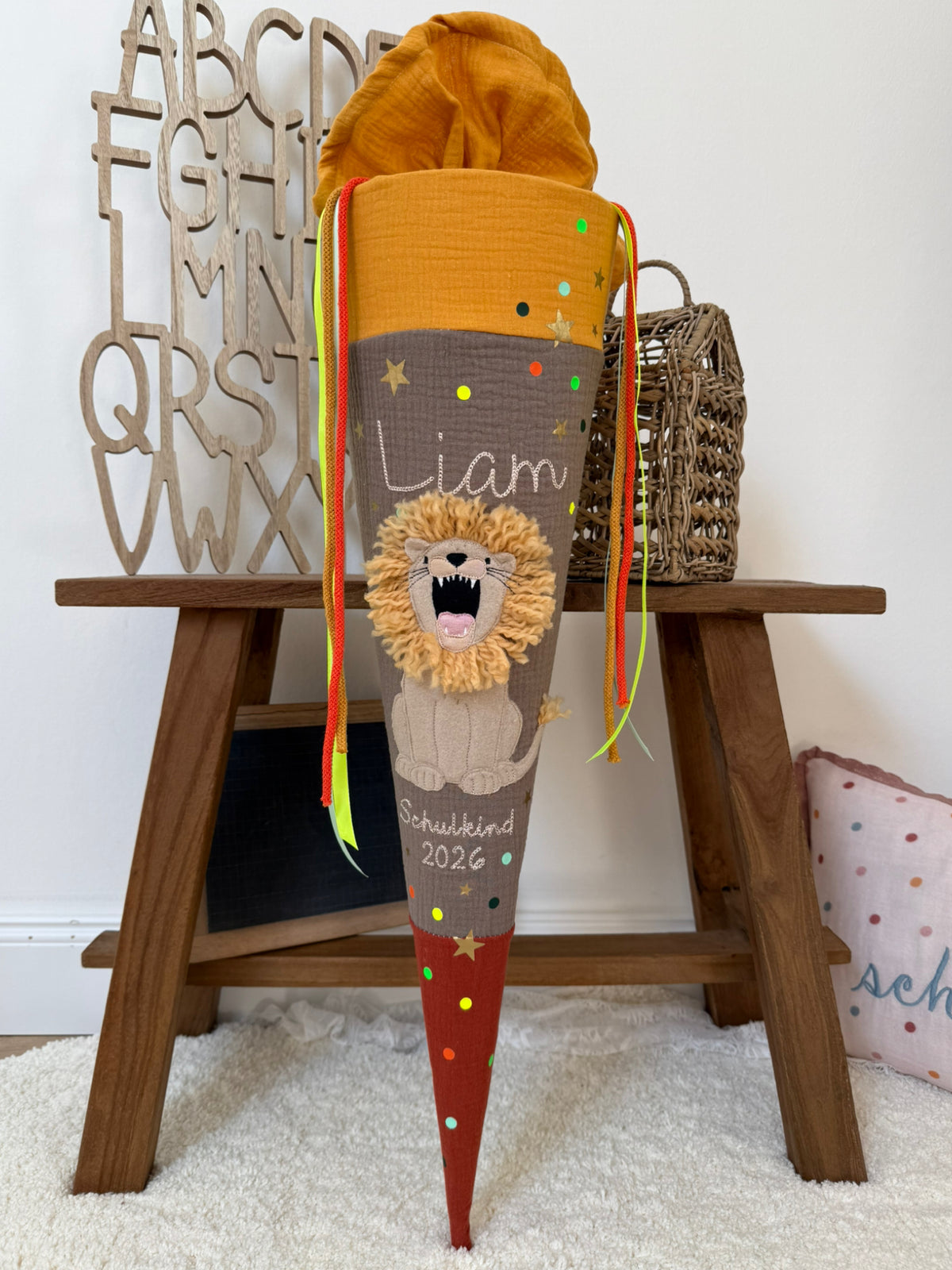 Dein Design Musselin Schultüte Löwe 70 cm, personalisiert- optional mit Kissen