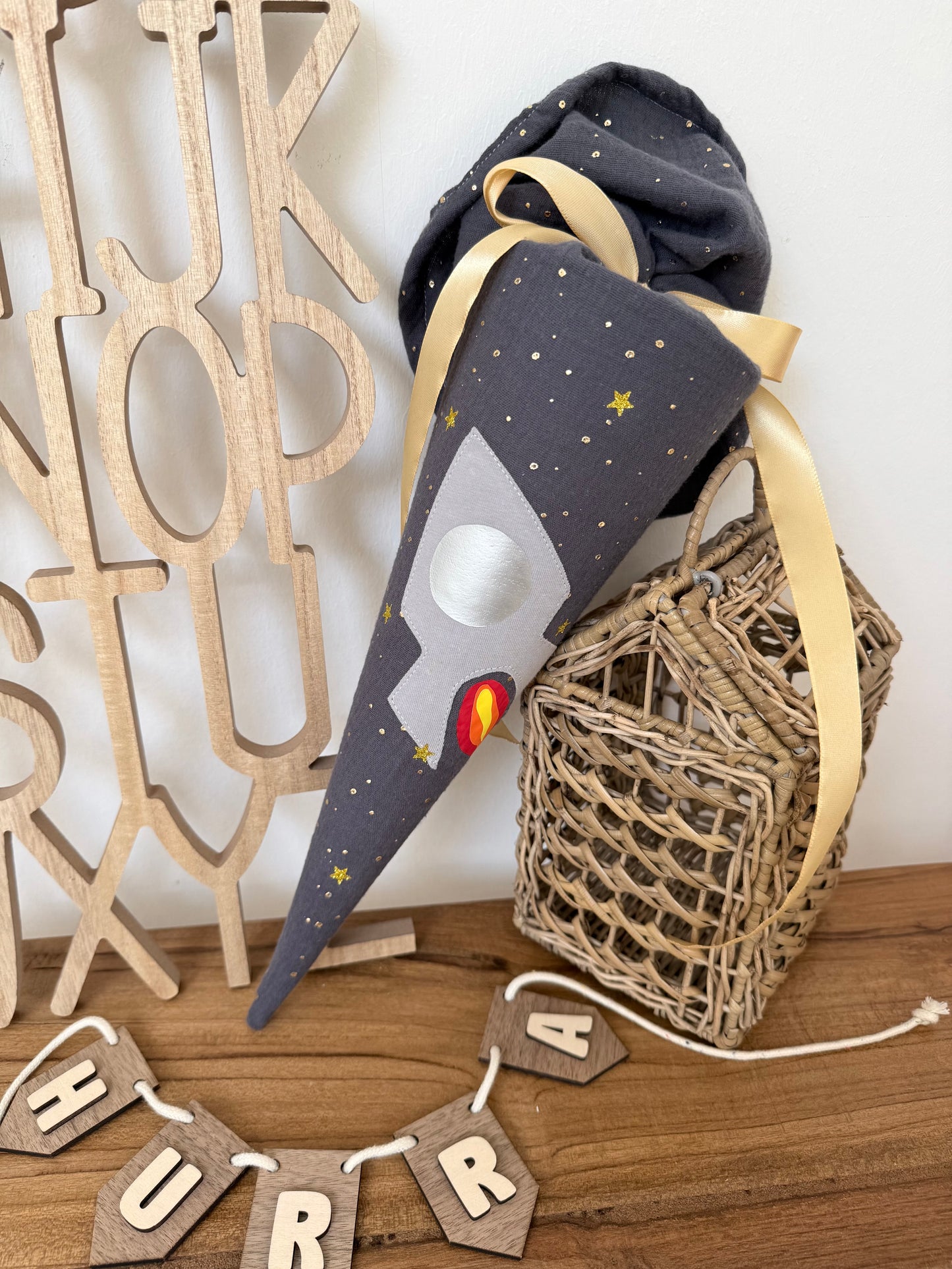 Rakete 35 cm | Kita- & Geschwistertüte | Geschwisterschultüte Kitatüte | Kleine Schultüte Zuckertüte | 35 cm