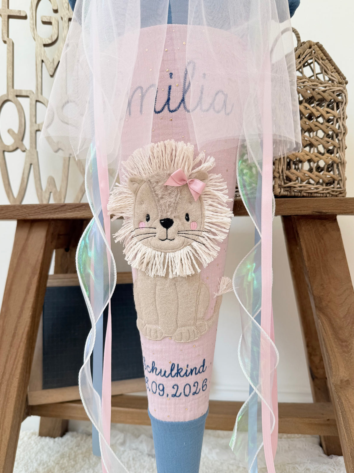 Musselin Schultüte 70 cm Löwin, personalisiert- optional mit Kissen