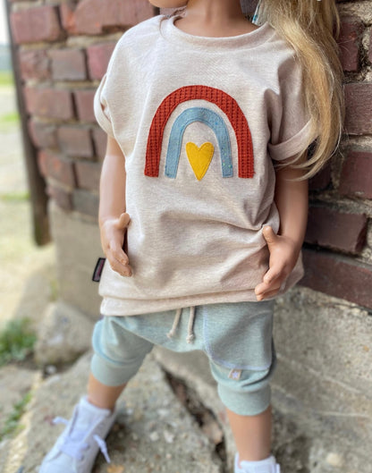 Oversized Shirt | Regenbogen Applikation
