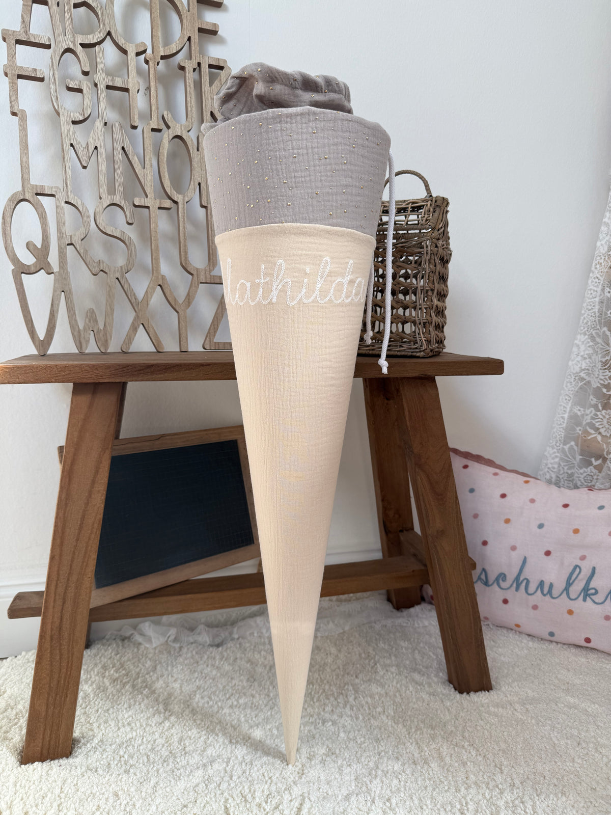✨ BESTSELLER ✨ Basic Musselin Schultüte 70 cm – personalisierbar, individuelle Farbauswahl, goldene Punkte, für Jungen und Mädchen