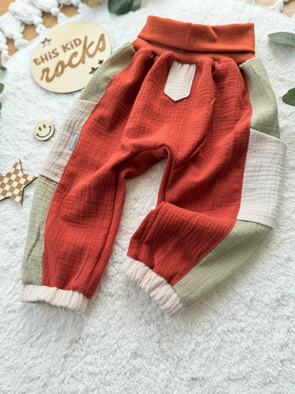 Stylische Musselin Hose  für Jungen– Mitwachsend, bequem & fair produziert | Hose | Jogginghose