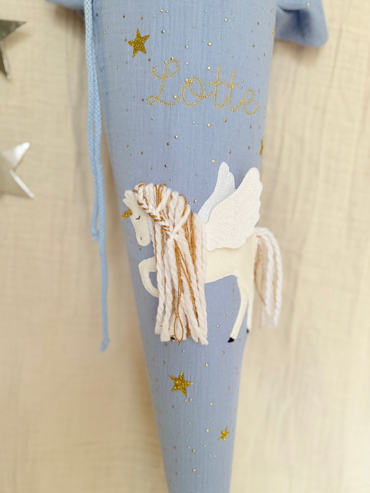 Dein Design | Gold Musselin Schultüte 70 cm | Einhorn mit Flügeln | Pegasus | Kissen Inlett
