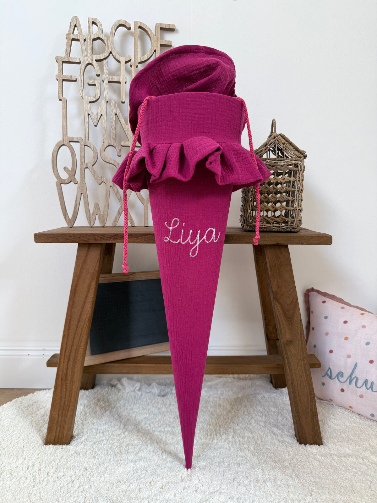 Basic Musselin Schultüte mit Rüsche 70 cm, individuelle Farbwahl– personalisierbar, optional mit Kissen