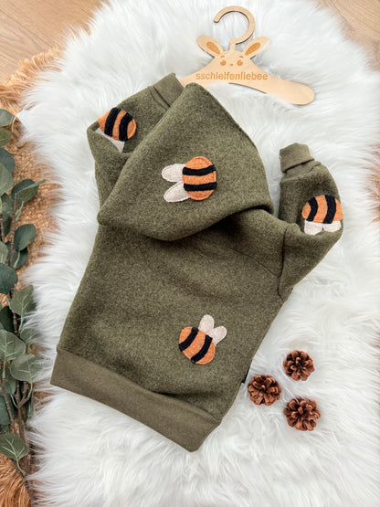 Windbreaker Geschichtenerzähler "Die Bienen und der Fliegenpilz" | Wollwalk | 100% Schurwolle