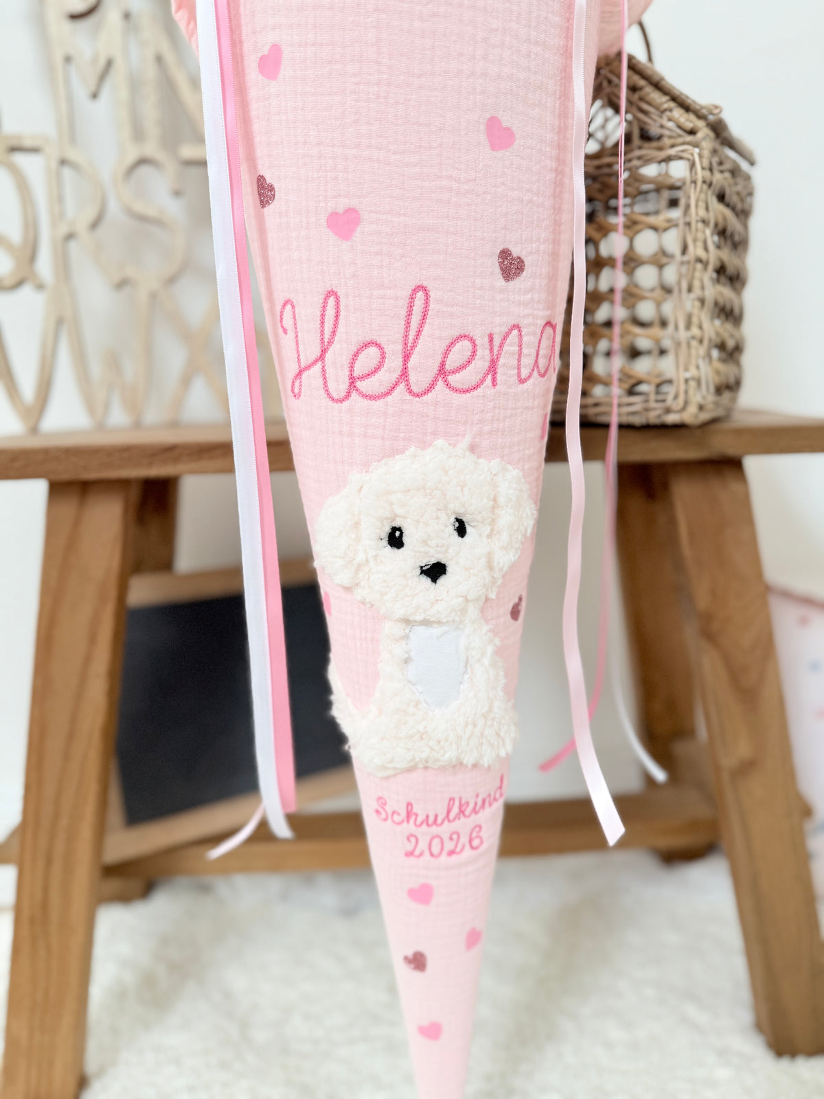 Musselin Schultüte 70 cm Babyrosa weißer Hund, Welpe zur Einschulung für Mädchen, optional mit Pompon-Tüllschleife und Kissen