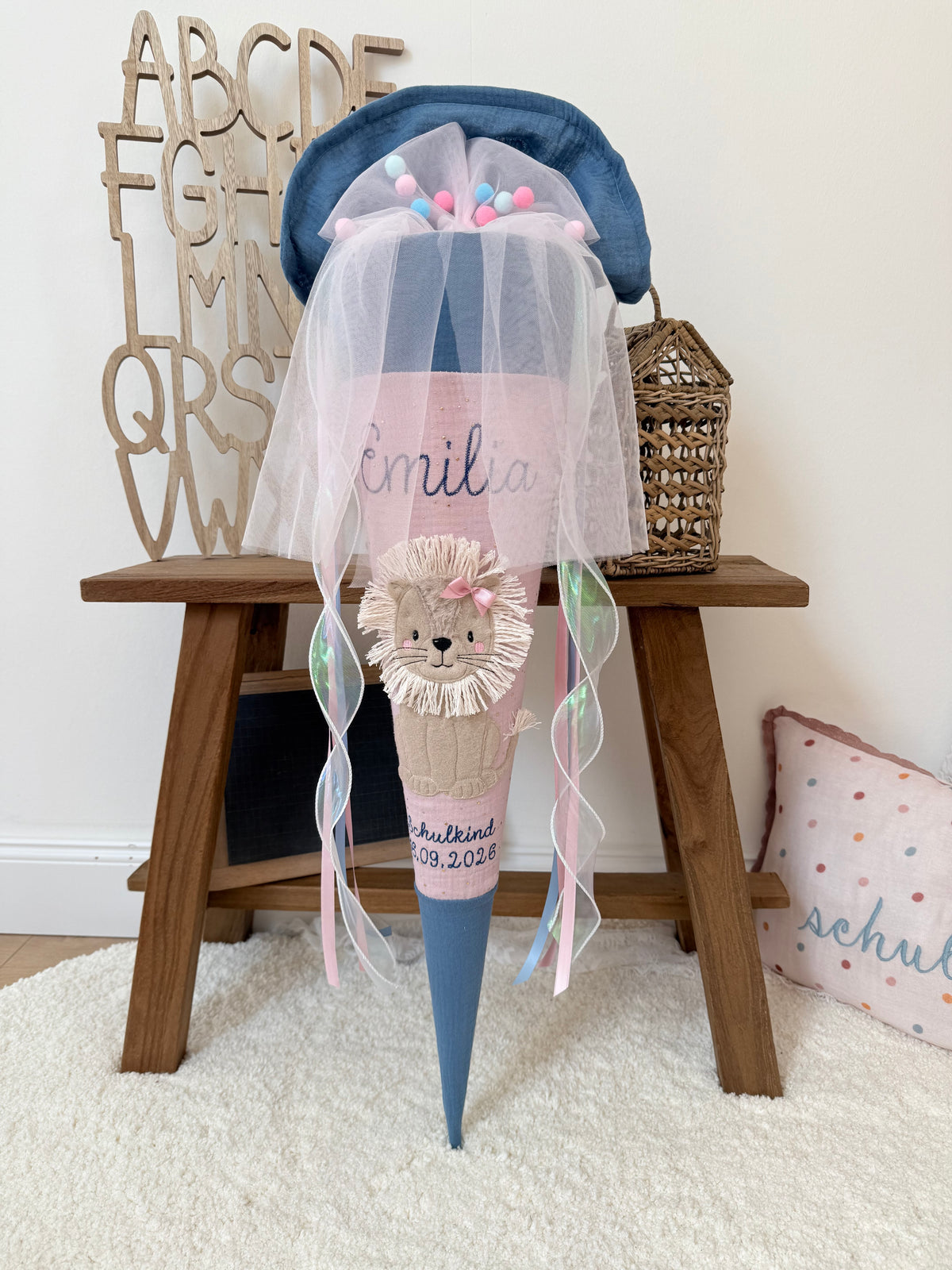 Musselin Schultüte 70 cm Löwin, personalisiert- optional mit Kissen