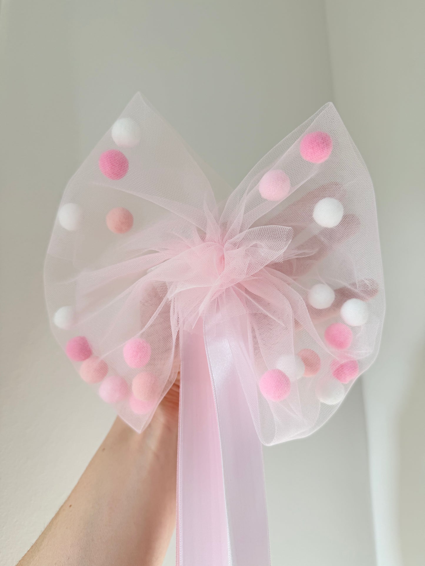 Pompon-Tüllschleife, Rosa, Schleife passend für Schultüten ab 70 cm, Kita- & Geschwistertüten ab 35 cm