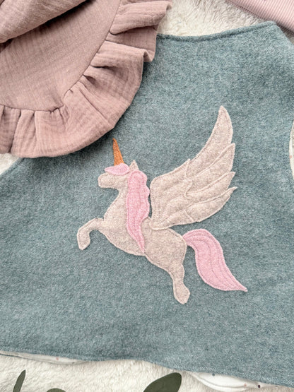 Zusatz Applikation Einhorn Pegasus aus Wollwalk für dein Wollwalk Kleidungsstück