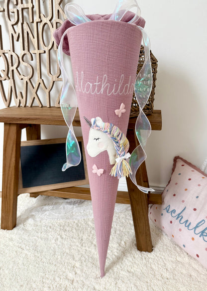 Musselin Schultüte 70 cm Altrosa | Einhorn mit Schmetterlingen, Pastellfarbene Regenbogenmähne - optinal mit Kisseninlett