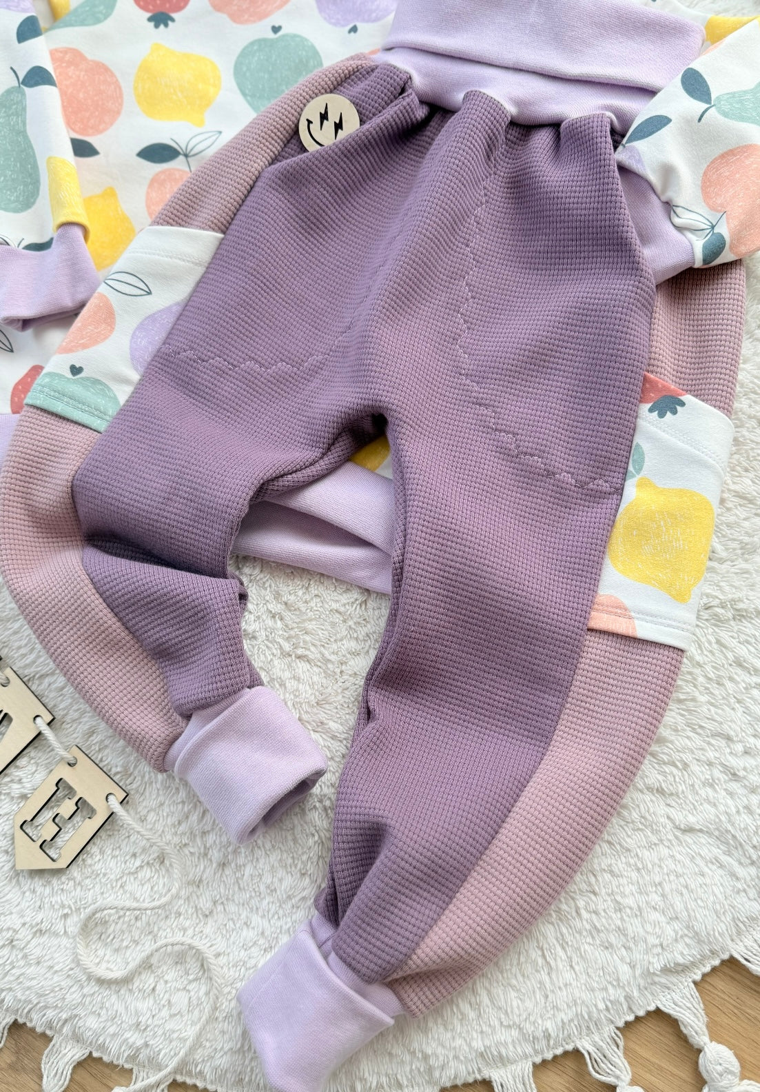 Stylische Joggpants für Mädchen – Mitwachsend, bequem & fair produziert | Hose | Jogginghose