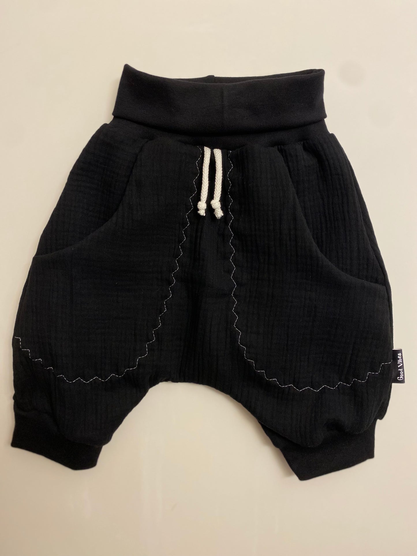 Dein Design | Loose Fit Shorts |  Musselin