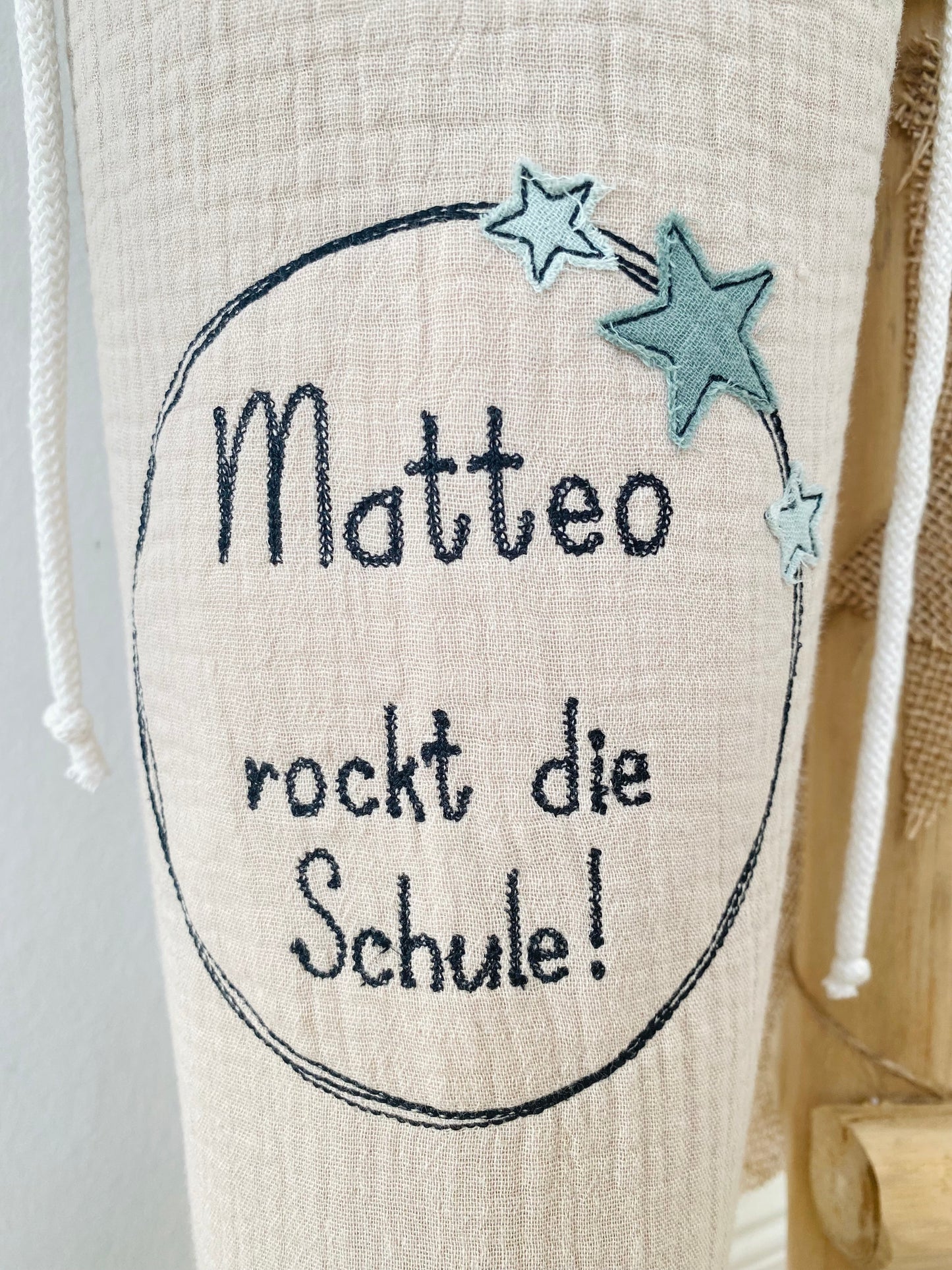 Dein Design | 70 cm Musselin Schultüte  „rockt die Schule!“ | Color Blocking | Kissen Inlett