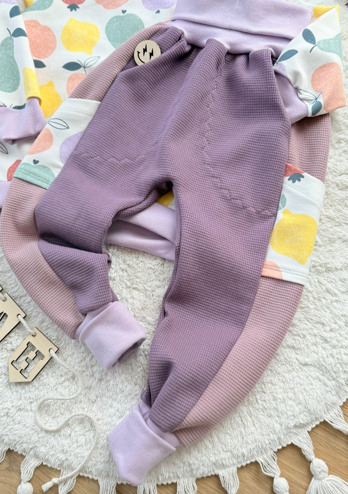 Stylische Joggpants für Mädchen – Mitwachsend, bequem & fair produziert | Hose | Jogginghose