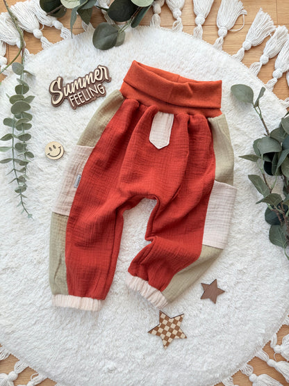 Stylische Musselin Hose  für Jungen– Mitwachsend, bequem & fair produziert | Hose | Jogginghose